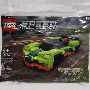 Lego Speed Champions 30434 Aston Martin Valkyrie AMR Pro